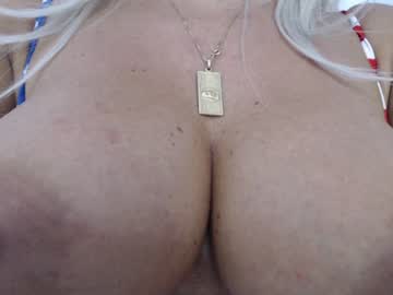 webcam girl marrylouanne today image #2144287