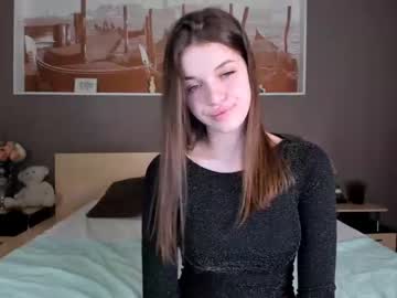 webcam girl sof1a_shy today image #3571260
