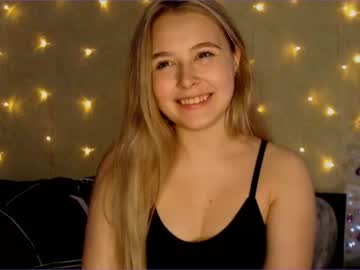 webcam girl evalozavali today image #3987975