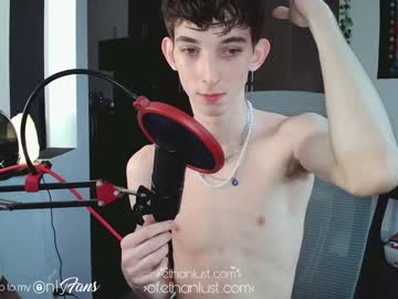 webcam man ethanlustx today image #2152403