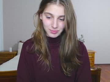 webcam girl little_kitt1y_ today image #3975061