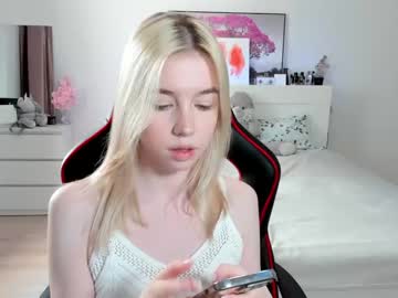 Cam for _emiliaaa