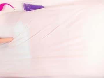 webcam girl effy_lee1 today image #2210732