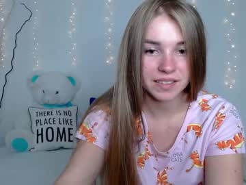 webcam girl little__cherrry today image #2510814