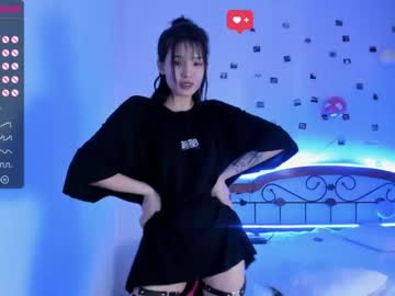 webcam girl aisneon today image #1413891