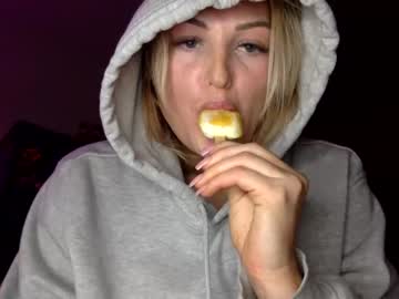 webcam girl slimthiccchick today image #3436107