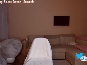 webcam girl hollyextra today image #1840742