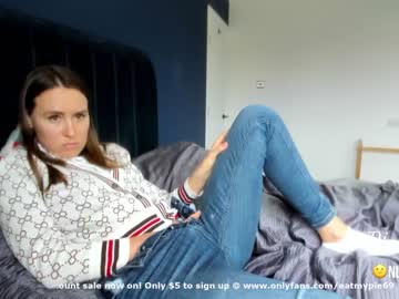 webcam girl eatmypie69 today image #948779