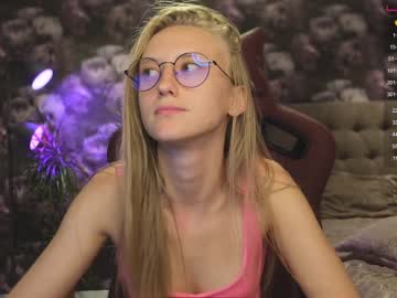 webcam girl angeellina today image #2446355