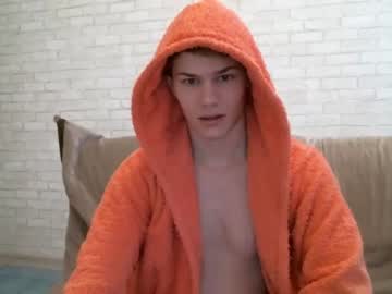 webcam man milkshake_on_body today image #1285338