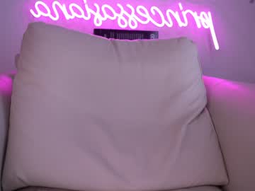webcam girl princessasiana today image #1531804