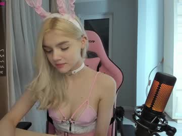 webcam girl allotropp today image #3341883