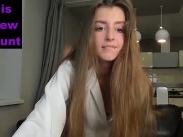 webcam girl coy_amina_ today image #2510078