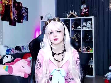 webcam girl madnessalise today image #906437
