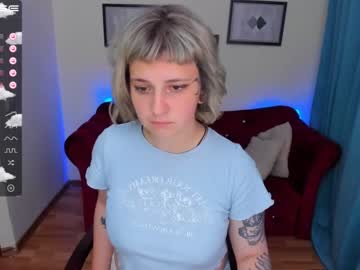 webcam girl yolandi_toit today image #2310950