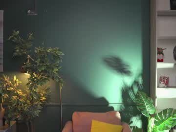 webcam girl ella_knockers_xl today image #1414446