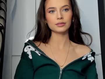 webcam girl isia_slay today image #3294647