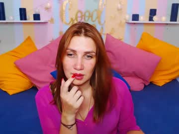 webcam girl hunny_mommy today image #2200304