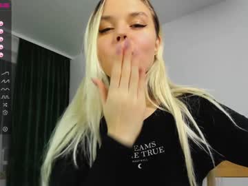 webcam girl corni__ today image #3162450