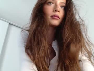 webcam girl isia_slay today image #2463715