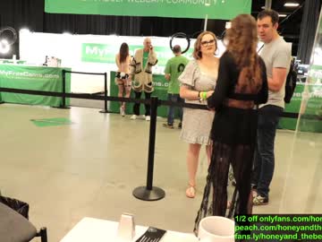 webcam couple honeyand_thebear today image #325222