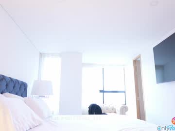 webcam girl emma_lu1 today image #1784091