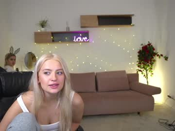 webcam couple kira0541 today image #2931390