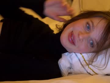 webcam girl ellaa91 today image #784257
