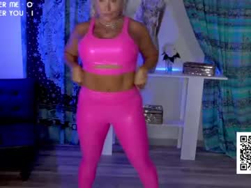 webcam girl wondrwomn today image #2093096