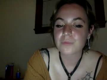 webcam girl kissingrivers today image #4016296