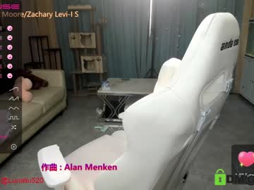 webcam girl luna_liu520 today image #1321212