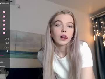 webcam girl small_blondee today image #993145