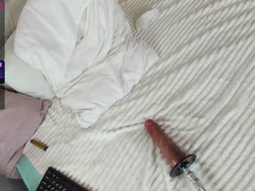 webcam girl lil_angell_ today image #2057463