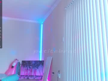 webcam girl petitebrat today image #1963035