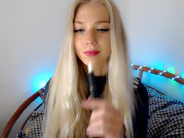 webcam girl pervyblonde today image #1946990