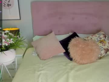 webcam girl caterinezapataa today image #3138213