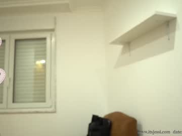webcam girl its_jessi today image #2910496