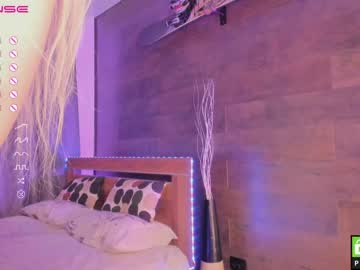 webcam girl yolandabertha today image #3921054