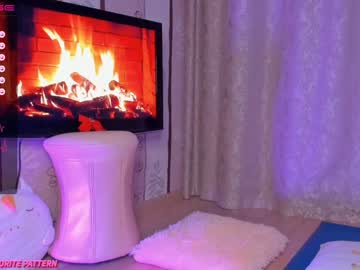 webcam girl ginthebottle today image #3526988
