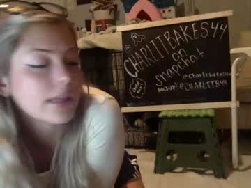 webcam girl charlitbaker today image #881275