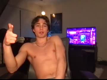 webcam couple prettiboiflacko today image #1261992