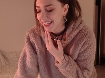 webcam girl uwuxo today image #950006