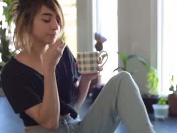 webcam girl lizmreow today image #1748496