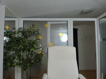 webcam girl ingridblondy94 today image #1464289