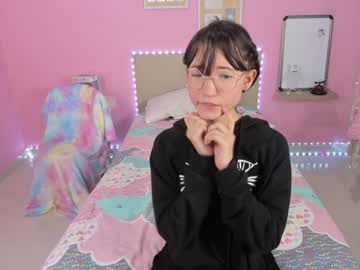 webcam girl little_effy18 today image #2129419
