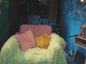 webcam girl lolly_bella_ today image #438582