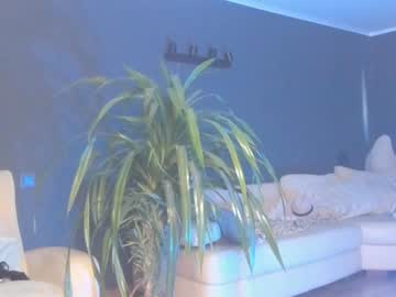 webcam girl linellali today image #2886637