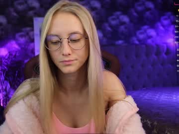 webcam girl angeellina today image #3441479