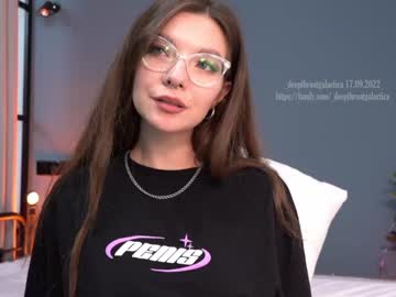 webcam girl _deepthroatgalactica today image #2680534