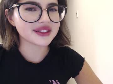 webcam girl playnofuckinggames today image #2859850